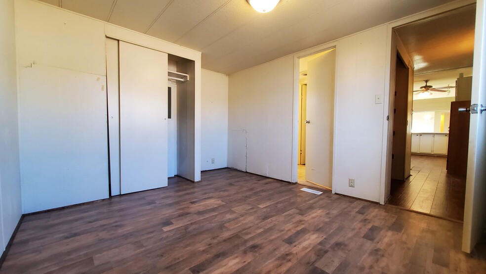 Bedroom 2 - 521 Albatross Dr