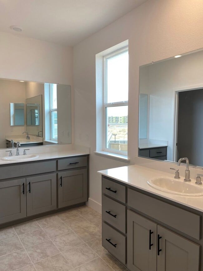 Building Photo - Gorgeous New Build with Solar Located in E...