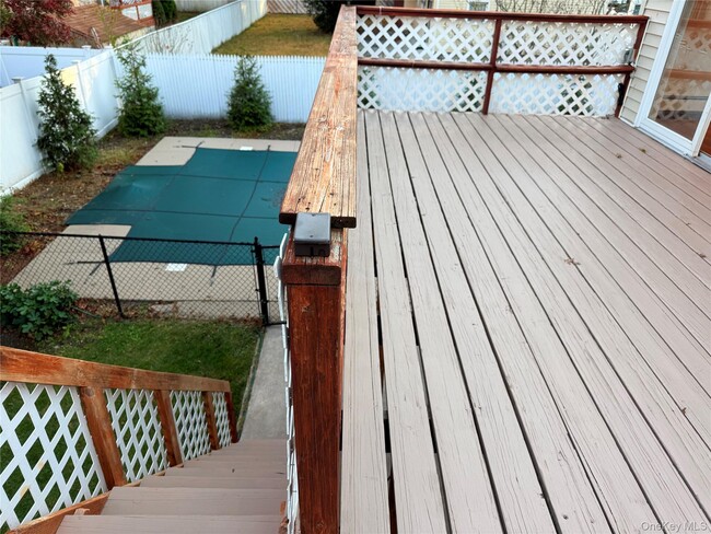 Building Photo - 1671 Claas Ave