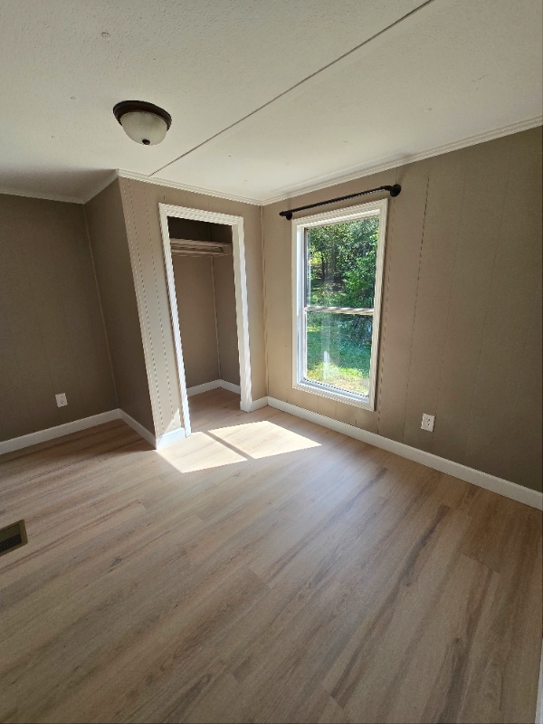 Building Photo - 74 Haney Park