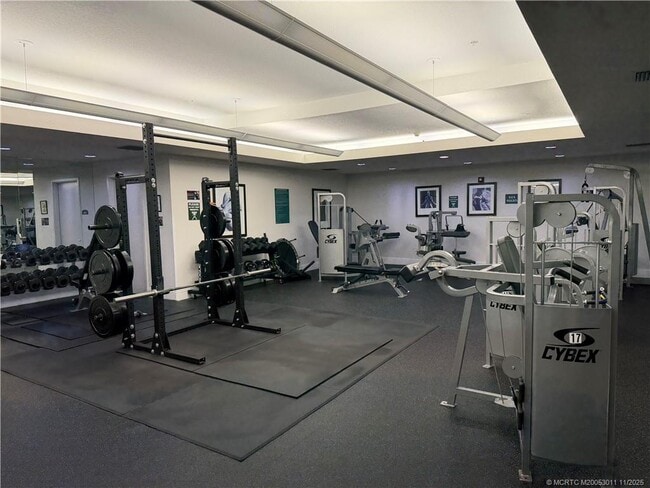 Building Photo - 610 Clematis St