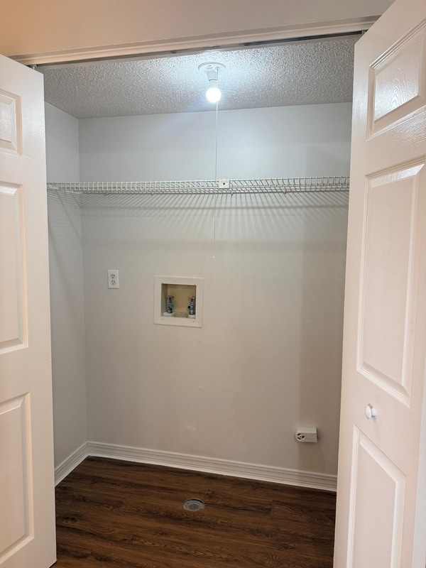 Building Photo - 460 Crabapple Ct