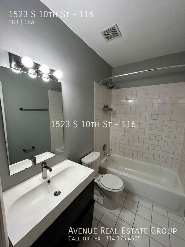 Building Photo - 1523 S 10th St