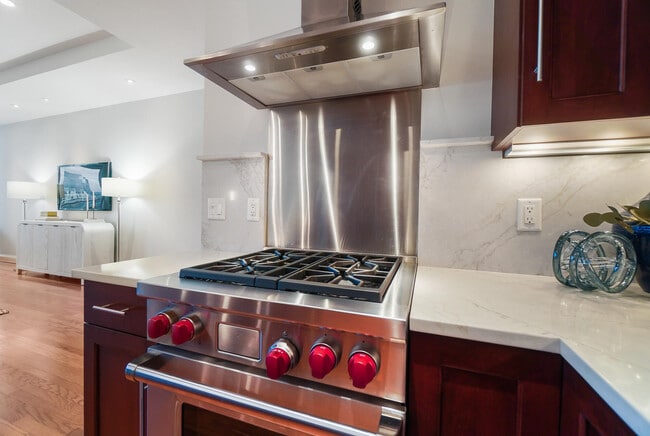 Building Photo - 1 Roebling Wy