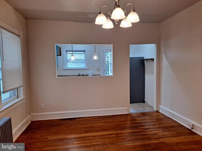 Building Photo - 846 Haws Ave