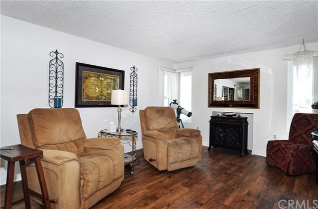 Building Photo - 111 19th St