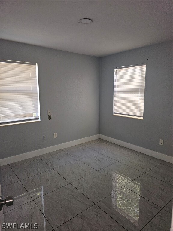 Building Photo - 2828 Central Ave