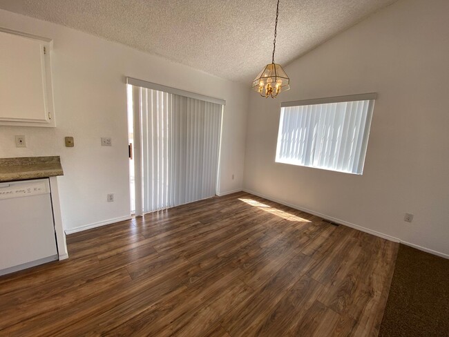 Building Photo - Great 2 Bedroom Home in Bullhead City!