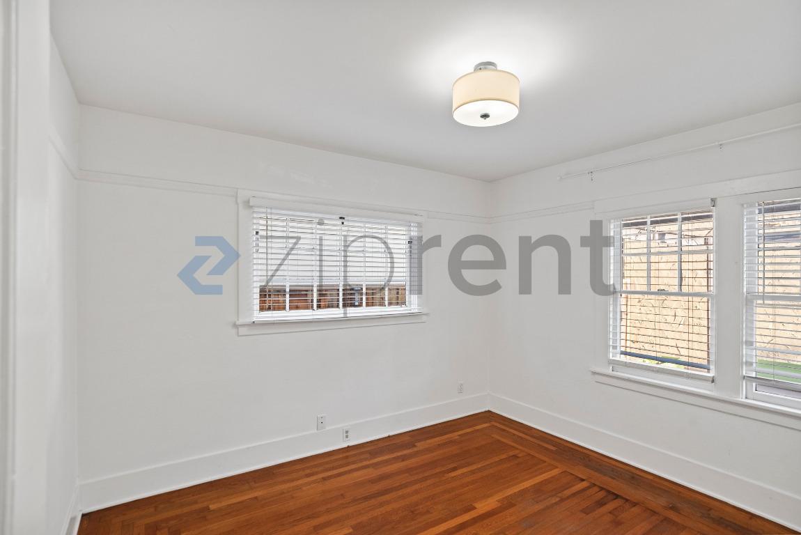 Building Photo - 148 Clayton Ave