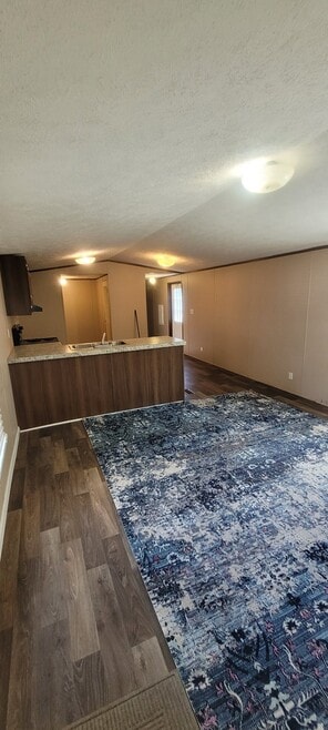 Building Photo - 437 Holt Ave