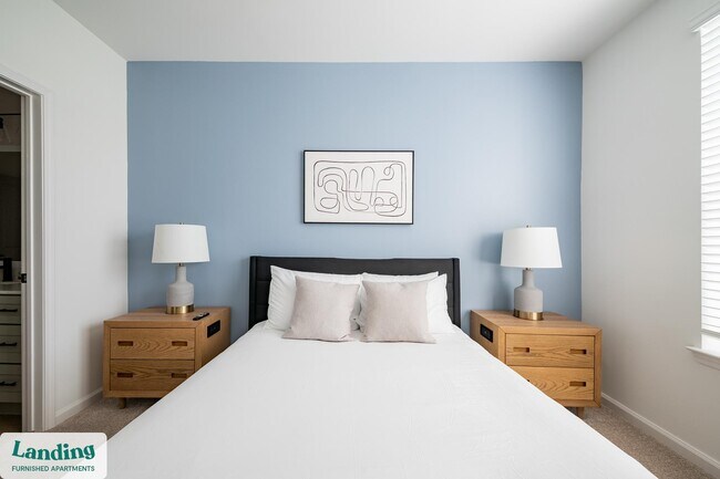 Building Photo - 100 Wilton Cir