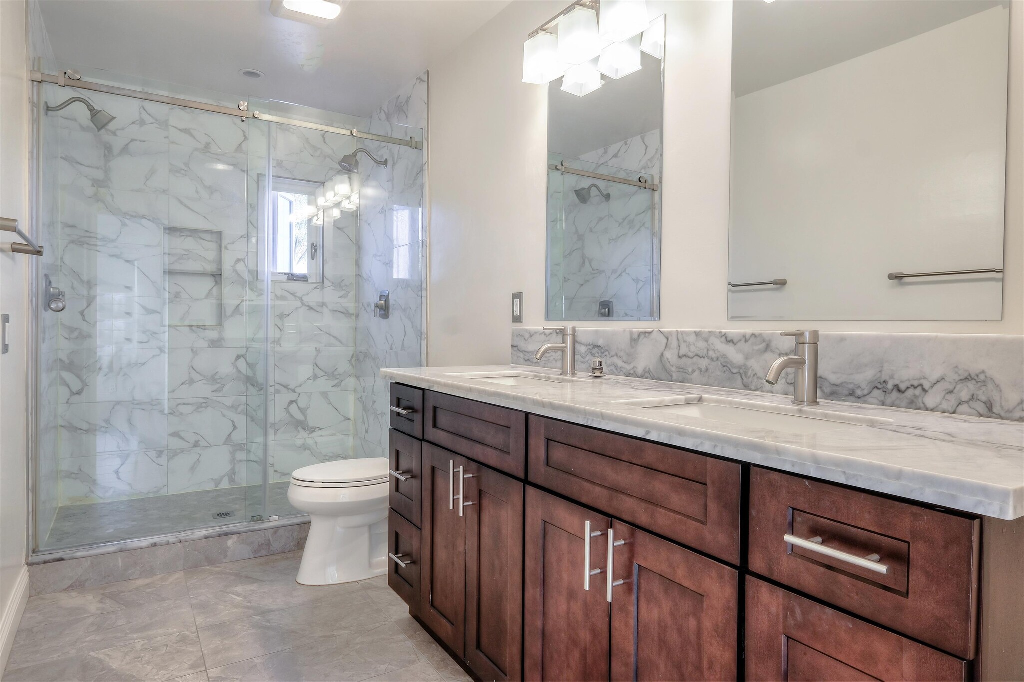 Building Photo - 366 S Crescent Heights Blvd