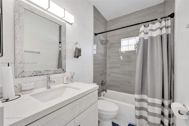 Building Photo - 4118 Sapphire Terrace