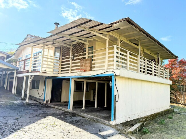 Building Photo - 282 W St Charles St