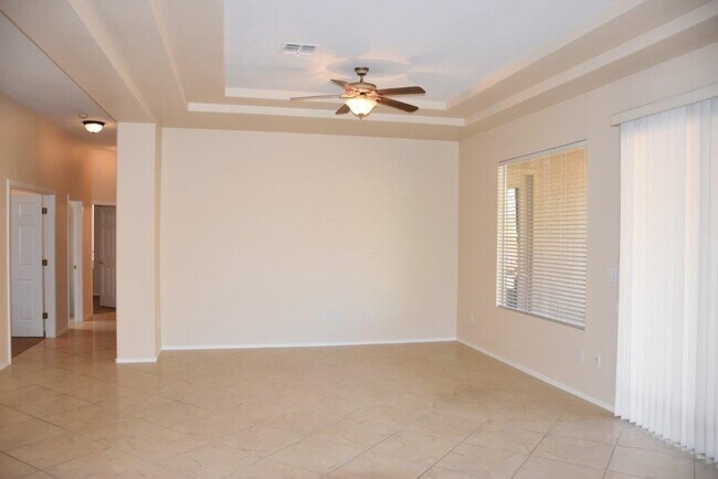 Building Photo - 2057 King Mesa Dr