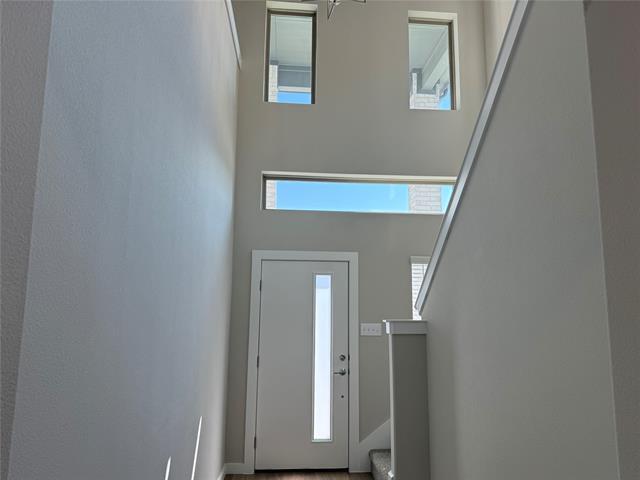 Building Photo - 5800 Briarcroft Dr