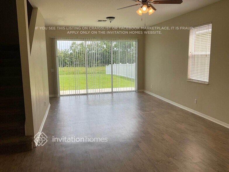 Building Photo - 9414 Leatherwood Ave