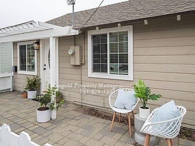 Building Photo - Great Home Near Downtown Monterey With Fenced Back Yard