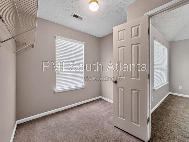 Building Photo - 5722 Shoals Pl Trail