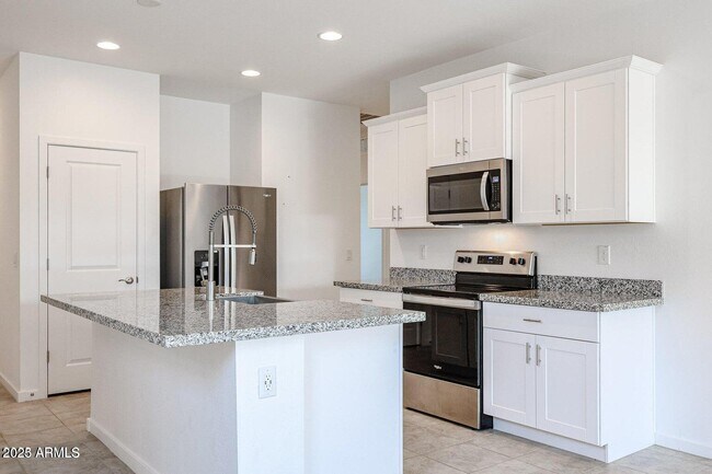 Building Photo - 4355 W Allen St