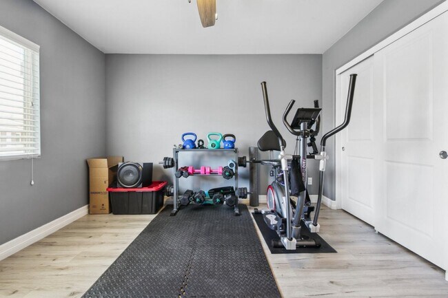 Building Photo - 6958 Stanza Ct