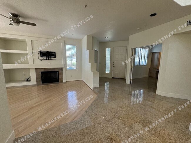 Building Photo - BEAUTIFUL 3 BEDROOM 3 BATHROOM HOME IN GAI...