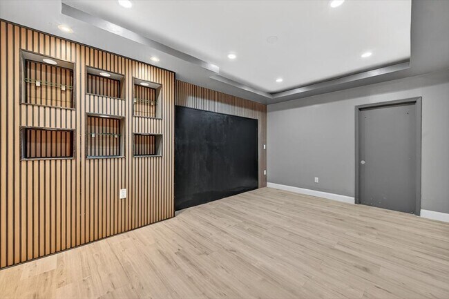 Building Photo - 15775 N Miami Ave