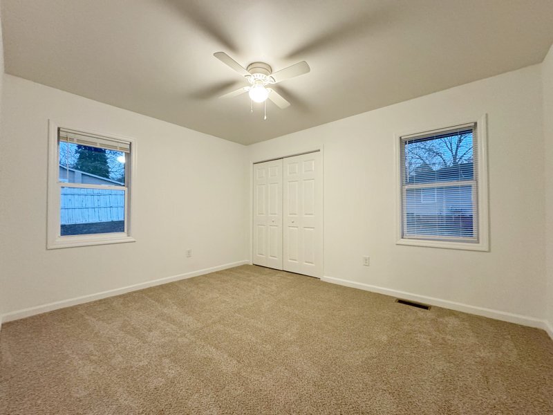 Building Photo - 613 W 4th Ave