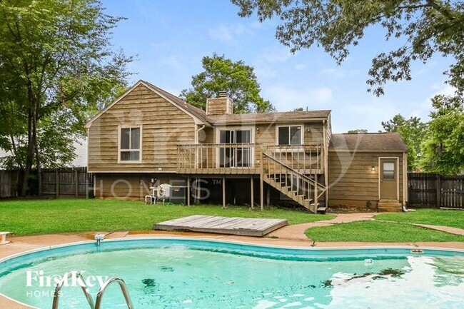 Building Photo - 6811 Abelia Hill Cove