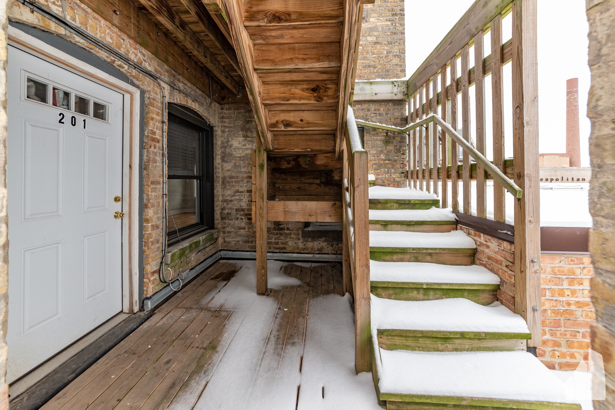 Building Photo - 545 Chestnut St