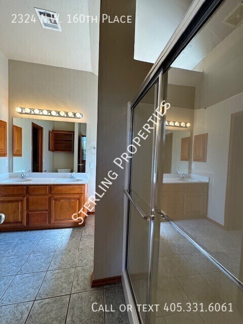 Building Photo - 2324 NW 160th Pl