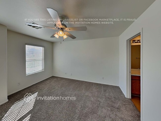 Building Photo - 9274 Hollander Ave