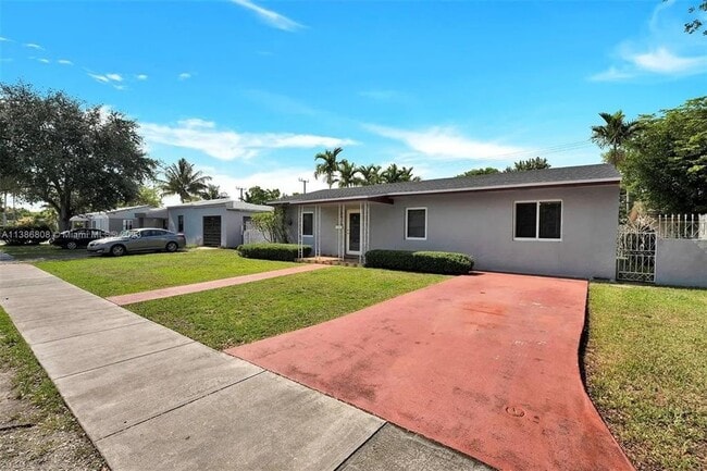 Building Photo - 437 Swan Ave