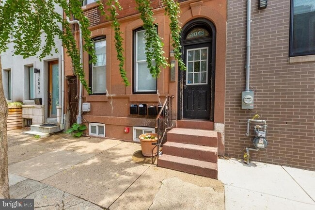 Building Photo - 2049 E Susquehanna Ave