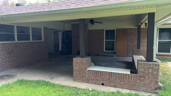 Building Photo - 157 Fern Valley Rd