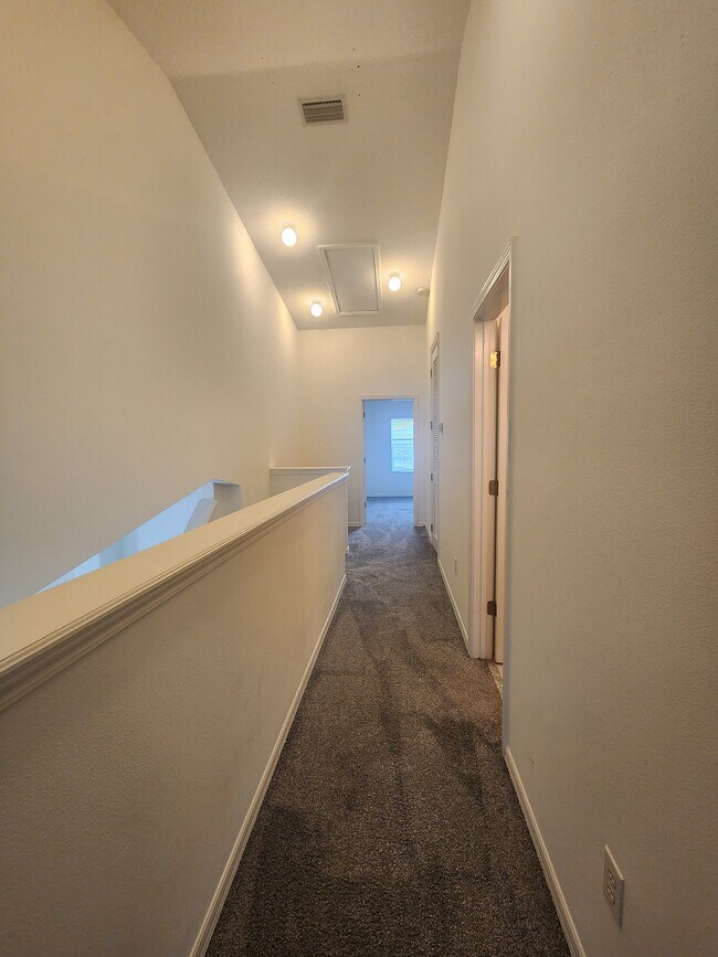 Building Photo - 6401 Barksdale Way