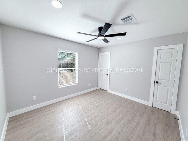 Building Photo - 10242 Fuqua St