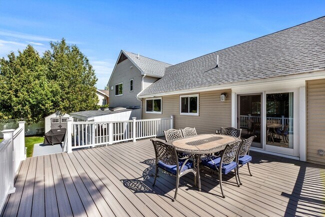 Building Photo - 46 Juniper Dr