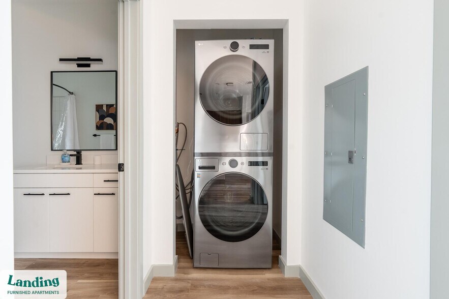 Building Photo - 39 Railroad Ave