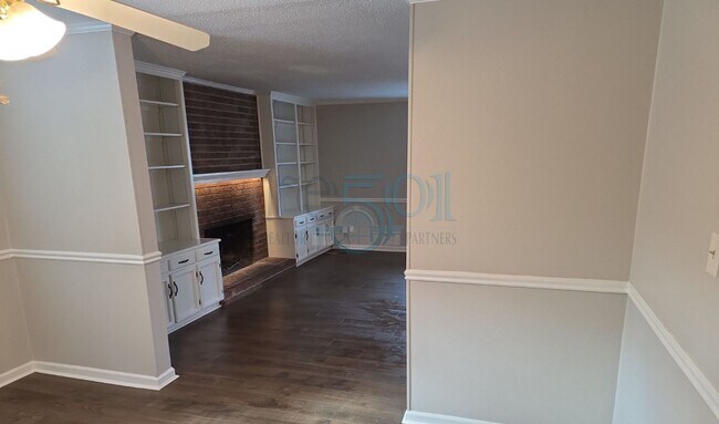 Building Photo - The home you've been looking for!