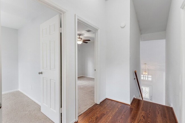 Building Photo - 3223 Golden Willow Dr