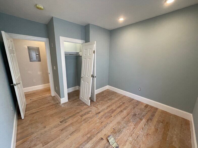 Building Photo - 158 Morrison Ave