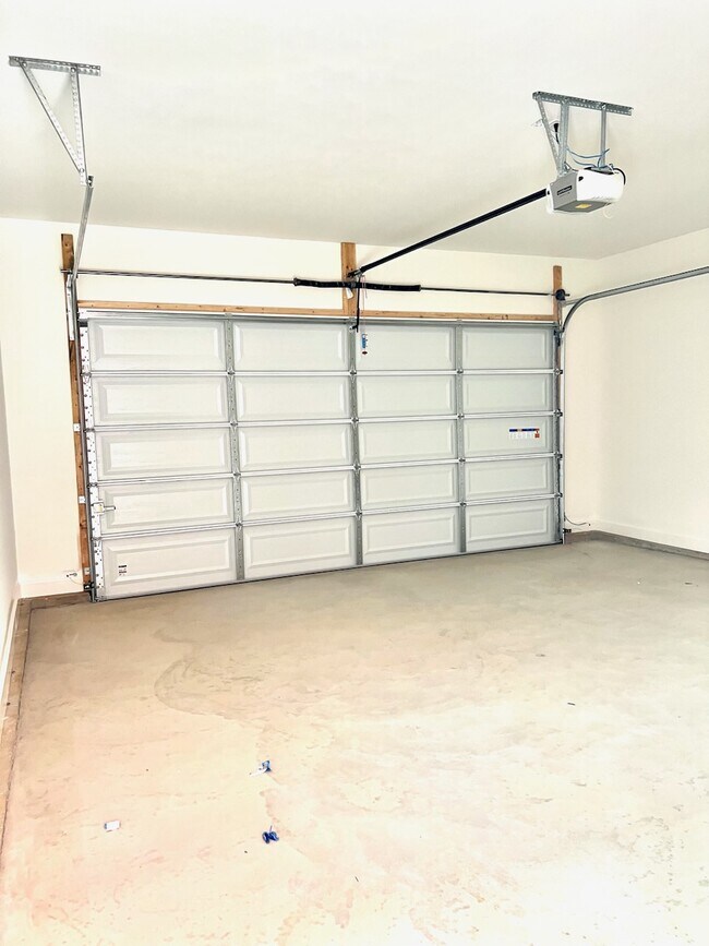 Building Photo - 12085 River Beauty Loop