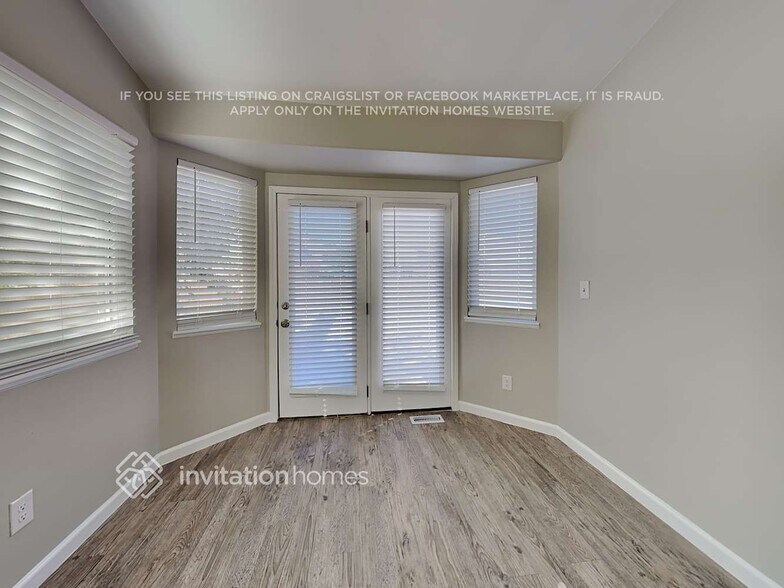 Building Photo - 759 Memory Ln