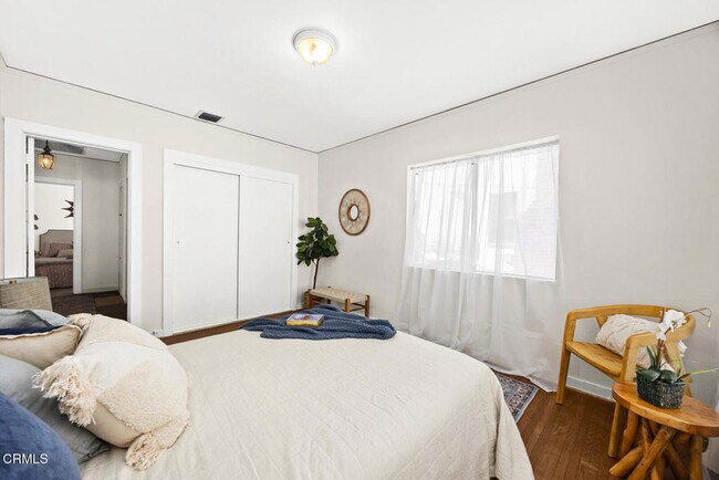Building Photo - 2724 Locksley Pl