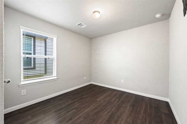 Building Photo - 17515 Greystanes Rd