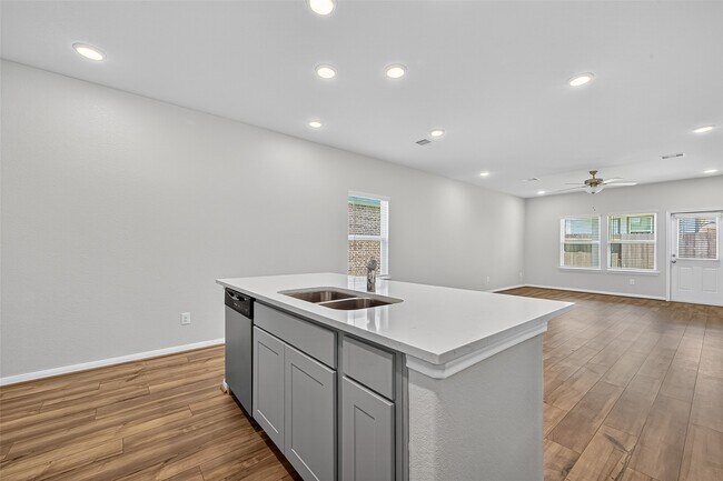 Building Photo - 8304 Bristlecone Pne Wy