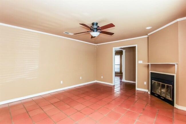 Building Photo - 1404 Norwalk Ln