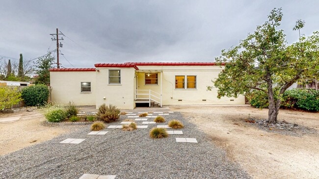 Building Photo - PURE Property Management -  Charming 2BR/1...