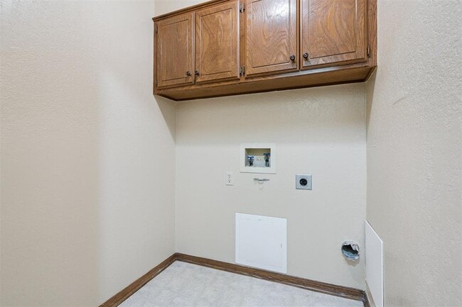Building Photo - 16404 Del Mar Dr